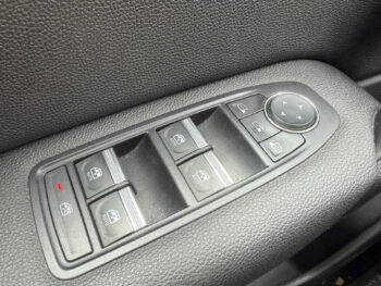 53400101-renault-captur-2020