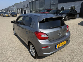 53486047-mitsubishi-space-star-2019