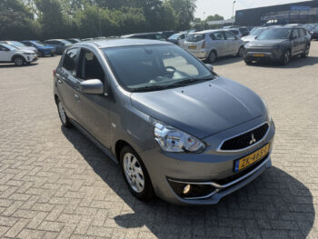 53486047-mitsubishi-space-star-2019
