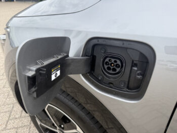54772206-kia-niro-2025