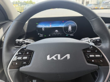 55117728-kia-niro-2022