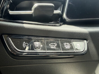 55117728-kia-niro-2022