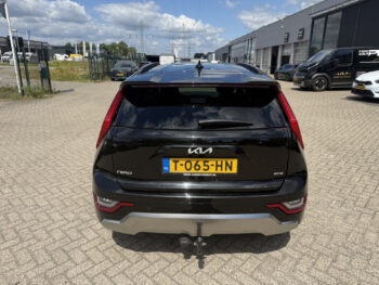 55117728-kia-niro-2022