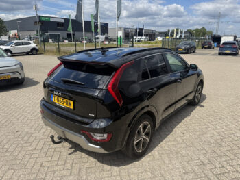 55117728-kia-niro-2022