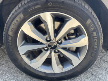 55117733-kia-stonic-2025