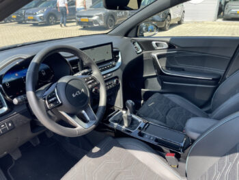 55117734-kia-ceed-1-0-t-gdi-design-edtion-2025