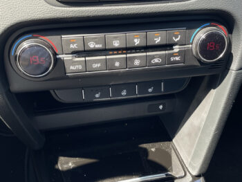 55117734-kia-ceed-1-0-t-gdi-design-edtion-2025