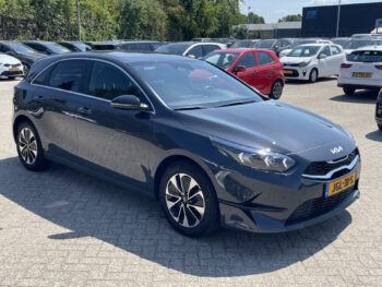 55117734-kia-ceed-1-0-t-gdi-design-edtion-2025