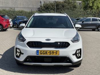 55117927-kia-niro-2021