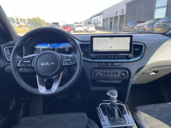 55118027-kia-ceed-2025