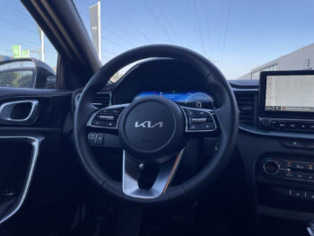 55118027-kia-ceed-2025