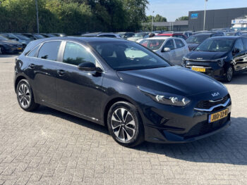 55118027-kia-ceed-2025