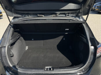 55118027-kia-ceed-2025