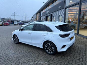 55118167-kia-ceed-2026