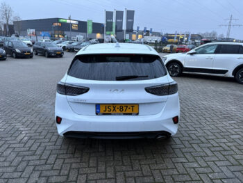 55118167-kia-ceed-2026