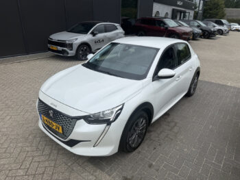 Peugeot e-208