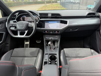 56108520-audi-q3-2022