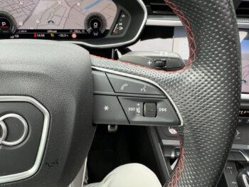 56108520-audi-q3-2022