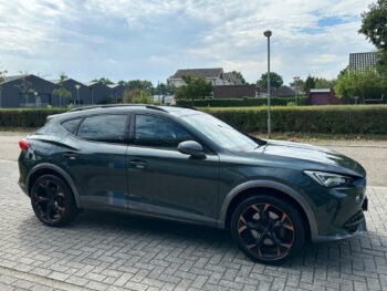 56144479-cupra-formentor-2022