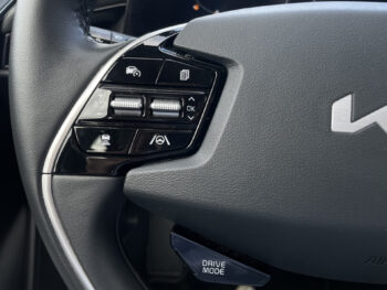 56159025-kia-niro-1-6-hev-dynamicline-camera-navi-parkeersensoren-2022