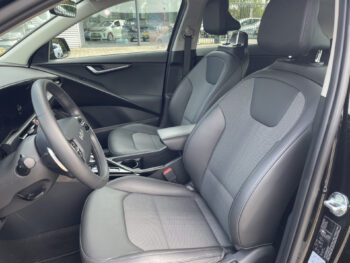 56159025-kia-niro-1-6-hev-dynamicline-camera-navi-parkeersensoren-2022
