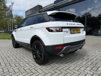 56168492-land-rover-range-rover-evoque-2013