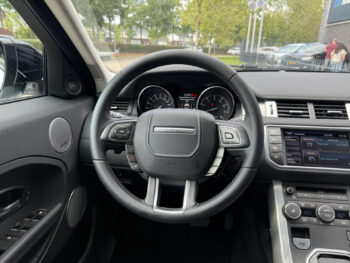 56168492-land-rover-range-rover-evoque-2013