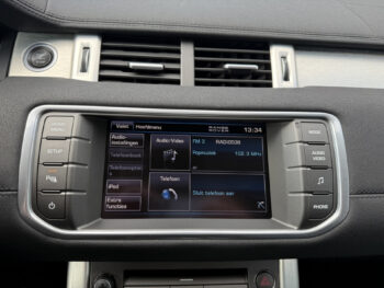 56168492-land-rover-range-rover-evoque-2013