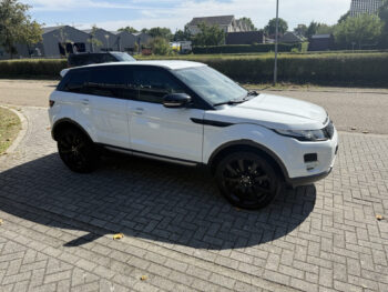 56168492-land-rover-range-rover-evoque-2013