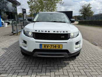 56168492-land-rover-range-rover-evoque-2013