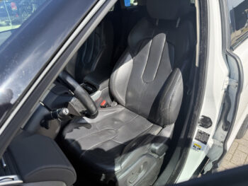 56168492-land-rover-range-rover-evoque-2013