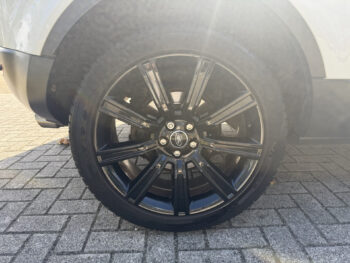 56168492-land-rover-range-rover-evoque-2013