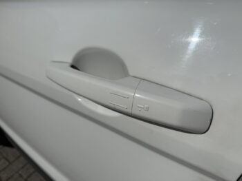 56168492-land-rover-range-rover-evoque-2013