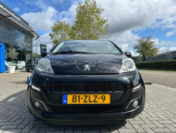 56302428-peugeot-107-2013