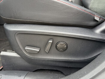 56330662-ford-kuga-2023