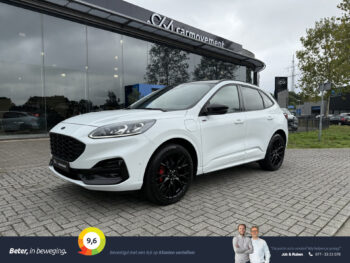 56330662-ford-kuga-2023