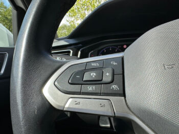 56331049-volkswagen-taigo-2022