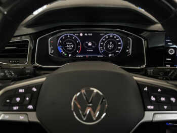 56331049-volkswagen-taigo-2022