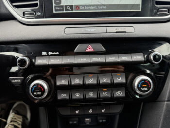 56332013-kia-sportage-2019