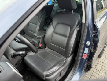 56332013-kia-sportage-2019