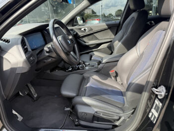 56395595-bmw-1-serie-2023