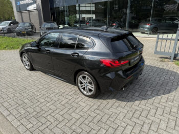 56395595-bmw-1-serie-2023