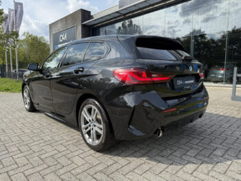 56395595-bmw-1-serie-2023