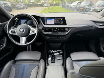 56395595-bmw-1-serie-2023