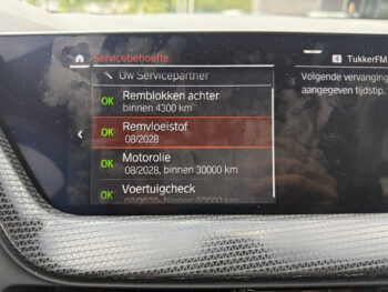 56395595-bmw-1-serie-2023