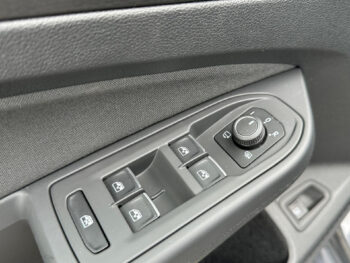 56398213-volkswagen-golf-2022