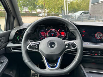 56398213-volkswagen-golf-2022