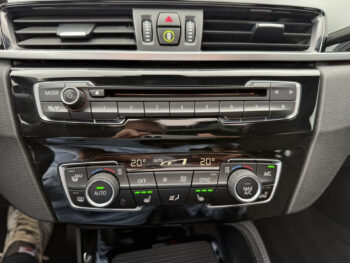 56488400-bmw-x1-2018