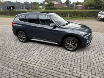 56488400-bmw-x1-2018