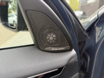56488400-bmw-x1-2018